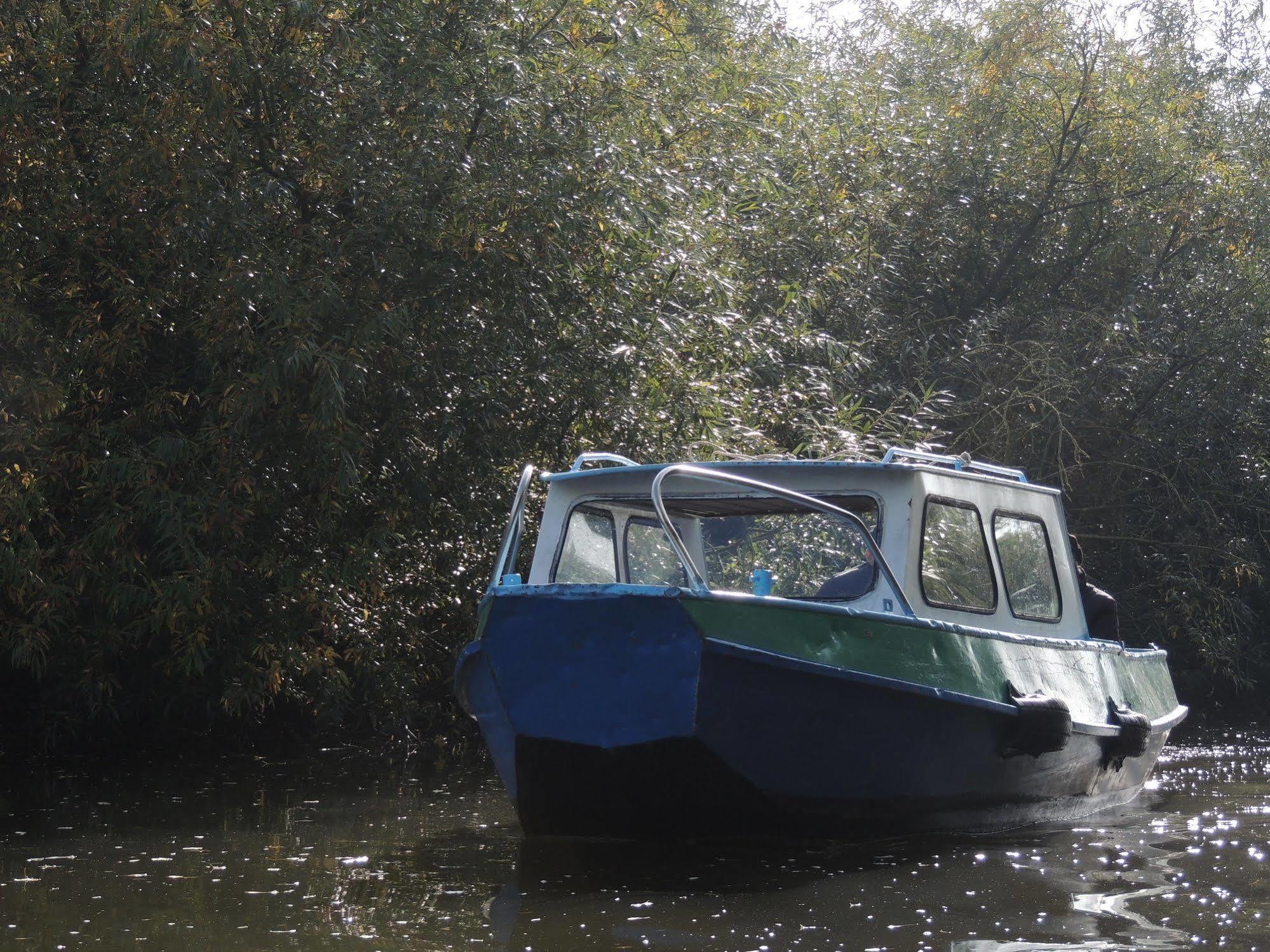 De Brabantse Biesbosch Hotel Werkendam ภายนอก รูปภาพ