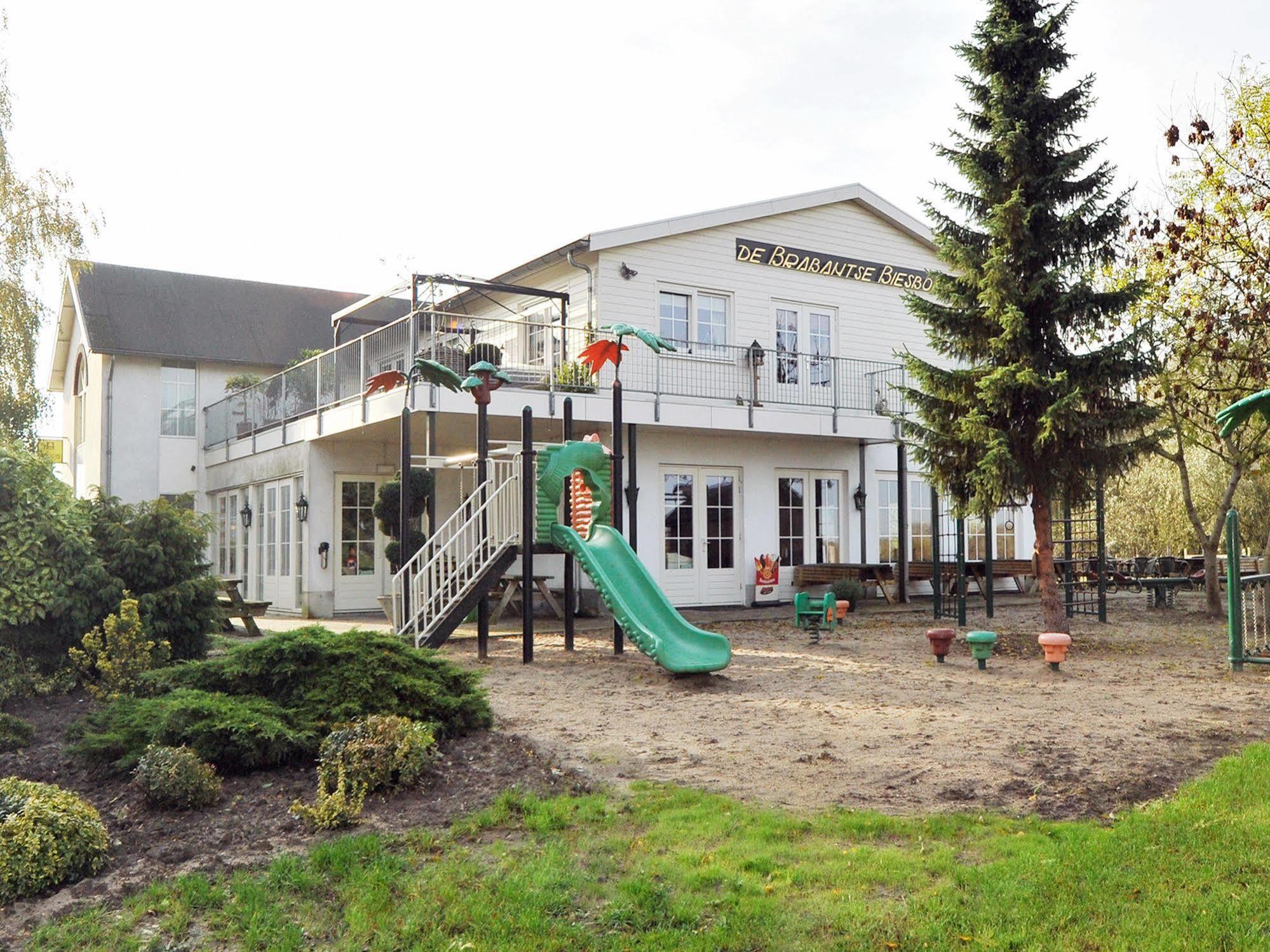De Brabantse Biesbosch Hotel Werkendam ภายนอก รูปภาพ
