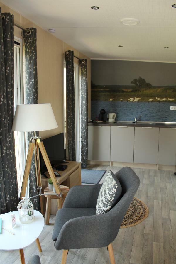 De Brabantse Biesbosch Hotel Werkendam ภายนอก รูปภาพ