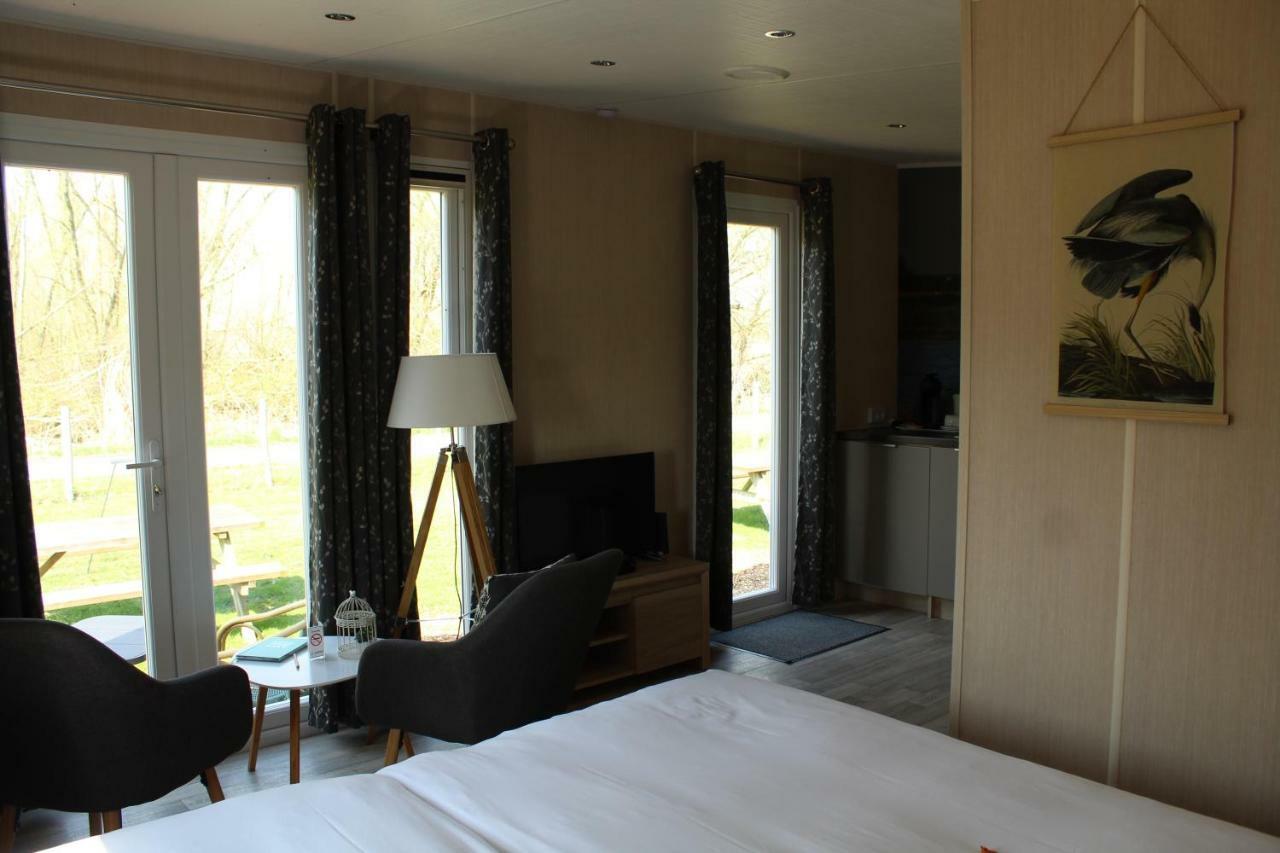 De Brabantse Biesbosch Hotel Werkendam ภายนอก รูปภาพ